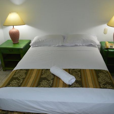 Hotel Casa Real マナグア エクステリア 写真