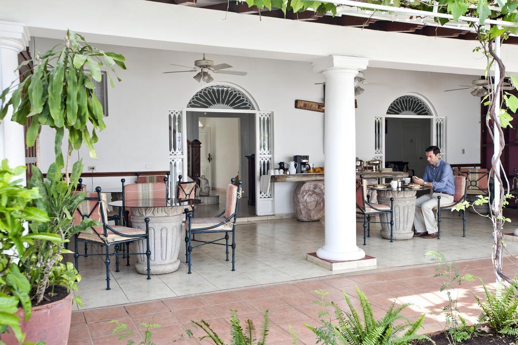 Hotel Casa Real マナグア エクステリア 写真