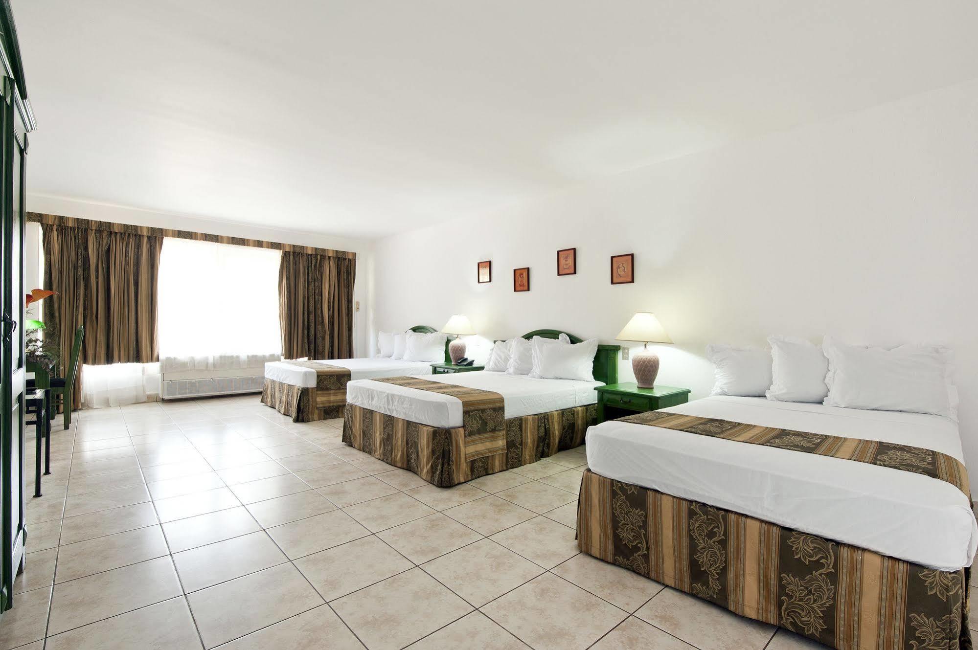 Hotel Casa Real マナグア エクステリア 写真