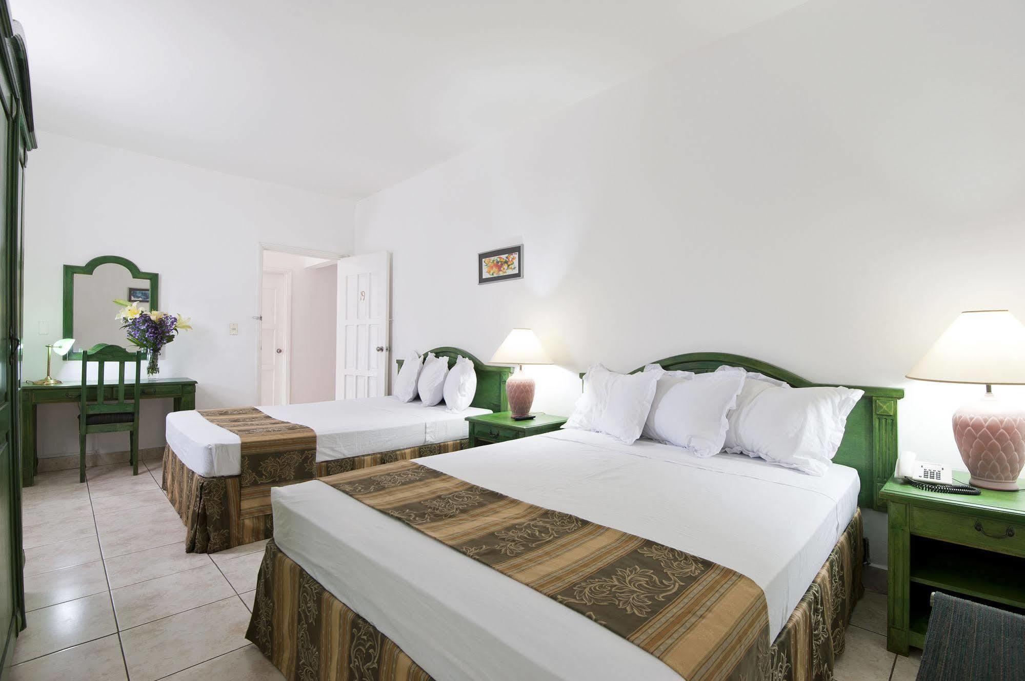 Hotel Casa Real マナグア エクステリア 写真